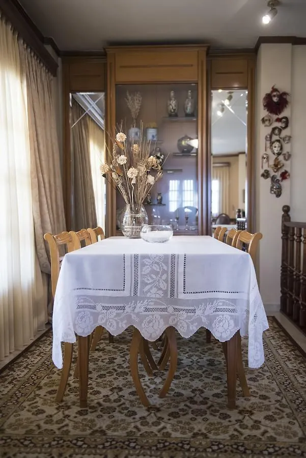 Villa Traditional House In Ano Poli Hotell Thessaloníki